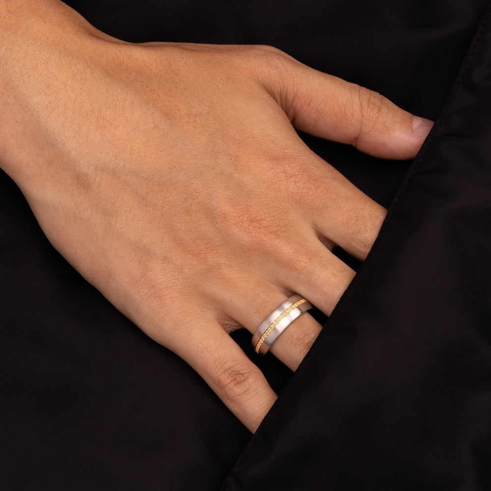 Miles Ring (7mm, White Partially Iced)